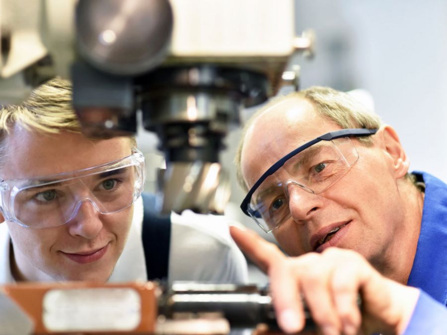Welche Zuschüsse gibt es für Auszubildende vom Arbeitsamt