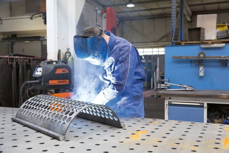 CUTMETALL Holding Siebbleche für die Zerkleinerungstechnik CUTMETALL Holding Siebbleche für die Zerkleinerungstechnik