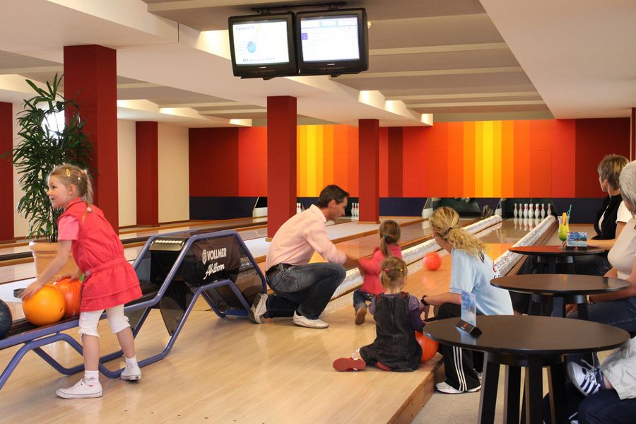 Bio-Seehotel Zeulenroda Bio-Seehotel Zeulenroda Bowling-Bahn