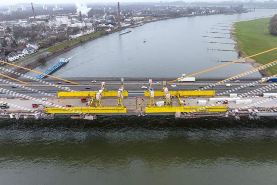 MCE - Rheinbrücke Duisburg-Neuenkamp MCE - Rheinbrücke Duisburg-Neuenkamp