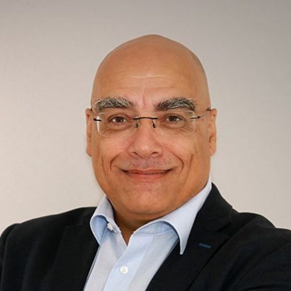 Dr. Tarik El Dsoki Dr. Tarik El Dsoki