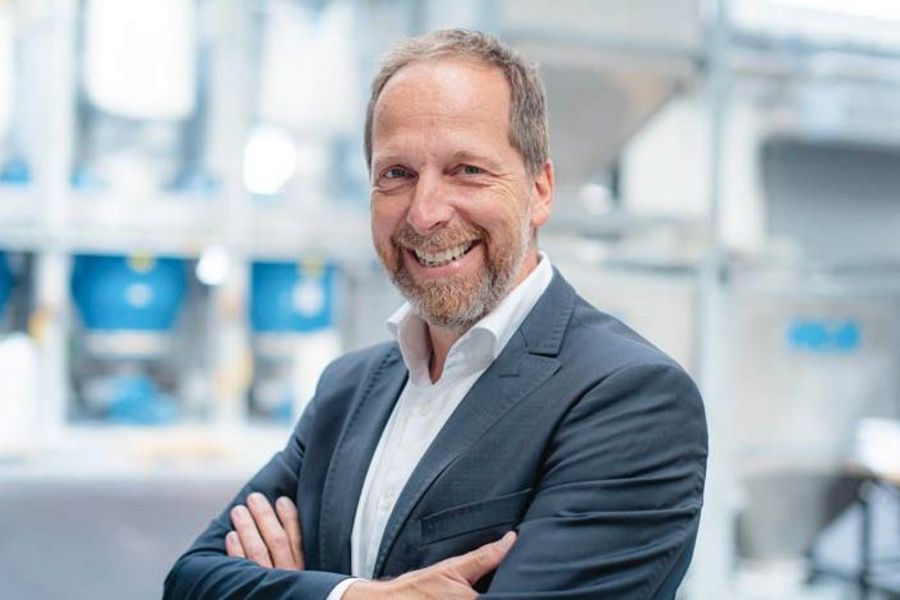 Alexander Hofer, Geschäftsführer der IKA Innovative Kunststoffaufbereitung GmbH & Co. KG Alexander Hofer, Geschäftsführer der IKA Innovative Kunststoffaufbereitung GmbH & Co. KG