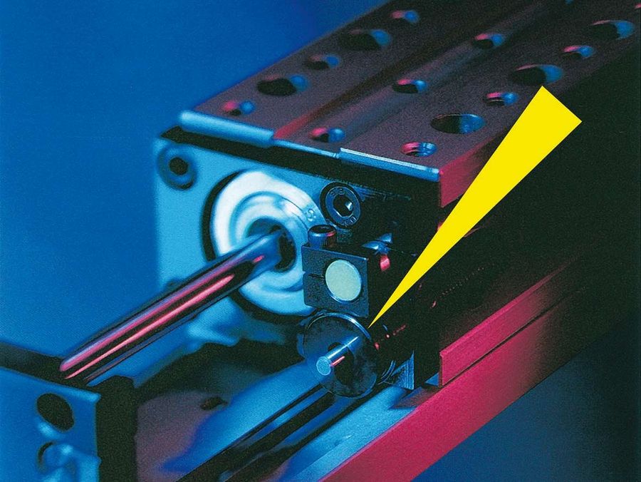 Ein Anwendungsbeispiel aus der pneumatischen Automatisierungstechnik der ACE Stoßdämpfer GmbH Ein Anwendungsbeispiel aus der pneumatischen Automatisierungstechnik der ACE Stoßdämpfer GmbH
