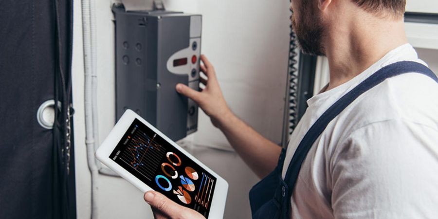 Elektriker sind das ausführende Organ der elektronisch-digitalen Zukunft. 