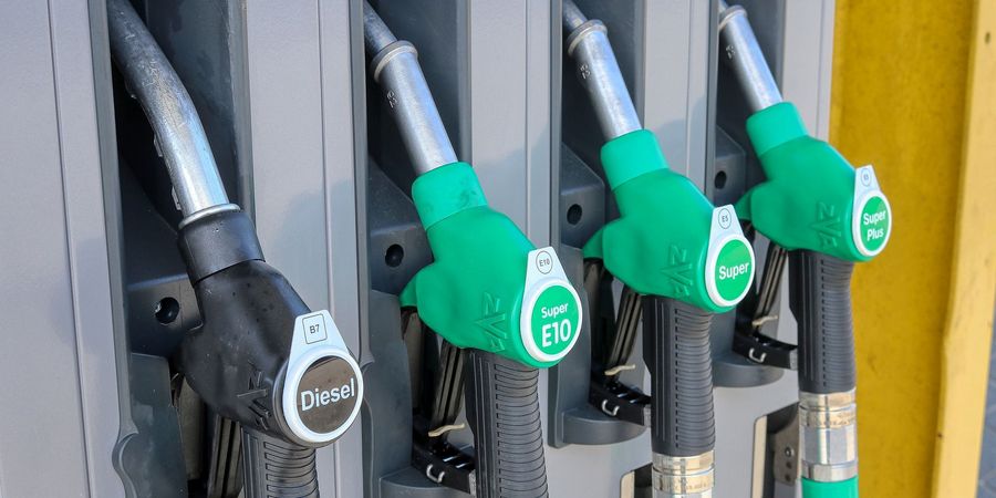 gas-station-4978824_1920
