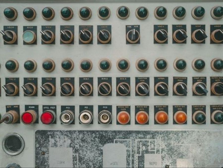 Prüfung elektrischer Anlagen nach DGUV V3: Das sollten Unternehmen wissen