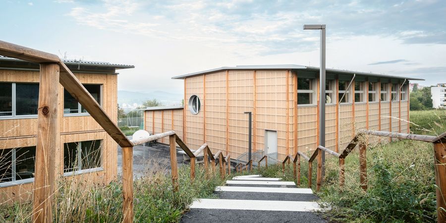 Schäfer Holzbautechnik AG wiederverwendbaren Turnhallen Schäfer Holzbautechnik AG wiederverwendbaren Turnhallen