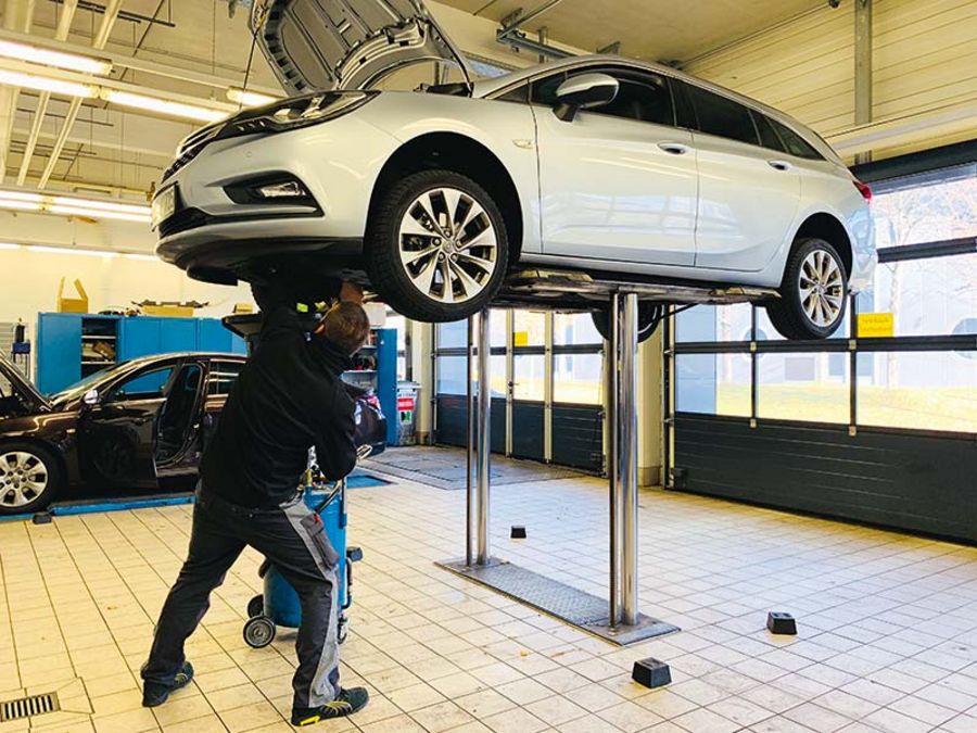 Delta Automobile Werkstatt Hebebühne Delta Automobile Werkstatt Hebebühne