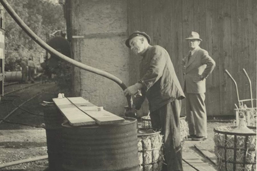 Häffner GmbH & Co. KG historische Abfüllung Häffner GmbH & Co. KG historische Abfüllung
