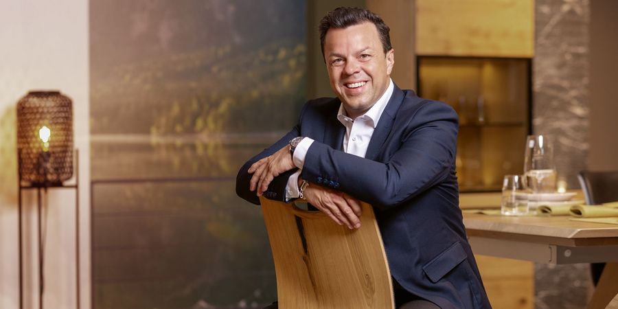 Werner Gazdek, Geschäftsführer der Möbel-Schau-Norsingen GmbH & Co, Möbelvertriebs-KG Werner Gazdek, Geschäftsführer der Möbel-Schau-Norsingen GmbH & Co, Möbelvertriebs-KG