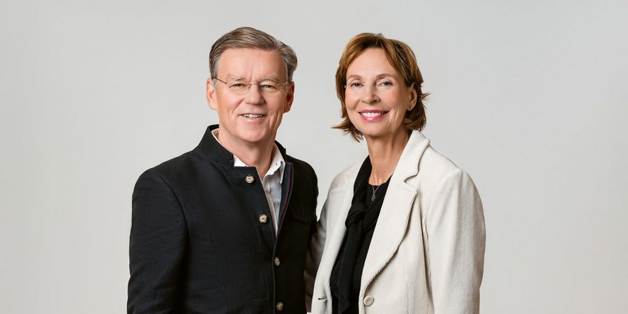 Mag. Helmut Kaisergruber, Geschäftsführer und Mitinhaber und Dr. Sabine Möritz-Kaisergruber, Geschäftsführerin und Mitinhaberin der Astro Pharma GmbH Mag. Helmut Kaisergruber, Geschäftsführer und Mitinhaber und Dr. Sabine Möritz-Kaisergruber, Geschäftsführerin und Mitinhaberin der Astro Pharma GmbH
