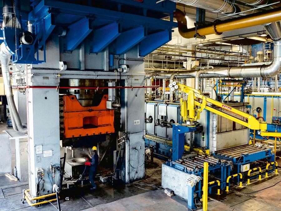 Innovative Schmiedetechnik für höchste Ansprüche Innovative Schmiedetechnik für höchste Ansprüche