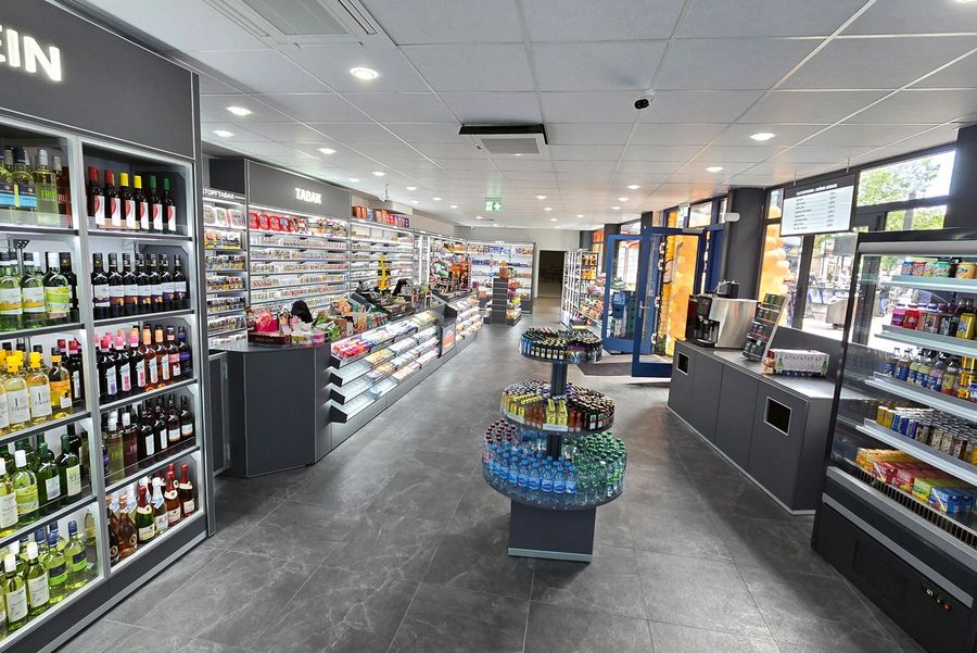 Tekna Design Srl Durchdachtes Shop-Design Tekna Design Srl Durchdachtes Shop-Design