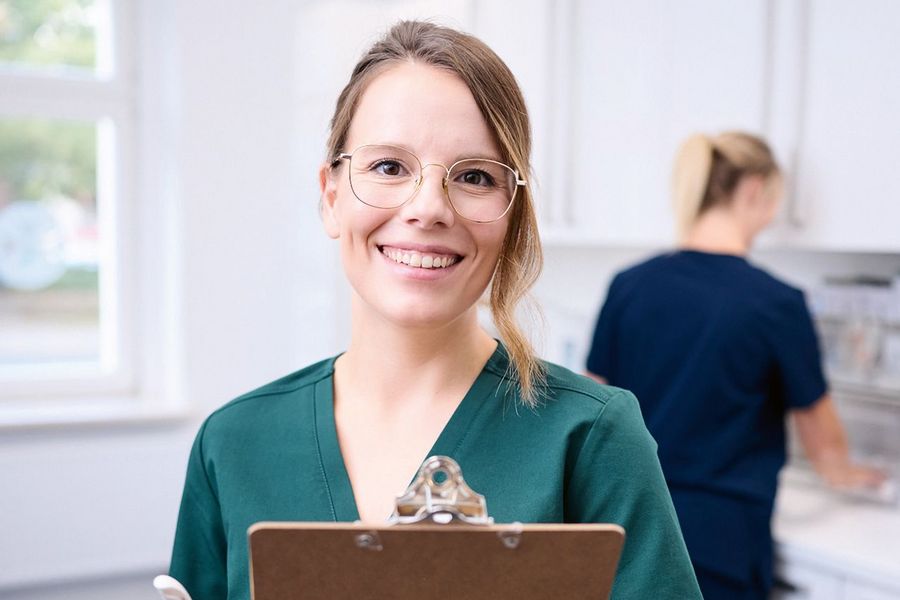 Pacura med GmbH Menschen