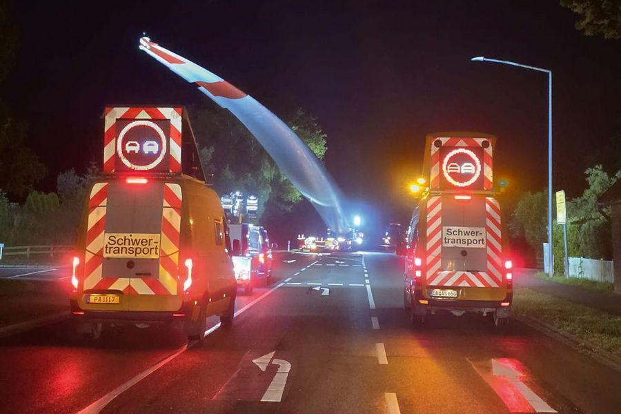 C.F. Protec Schwertransportsicherung GmbH Absicherung C.F. Protec Schwertransportsicherung GmbH Absicherung