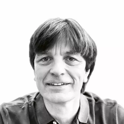 Dr. Thomas Scholtis