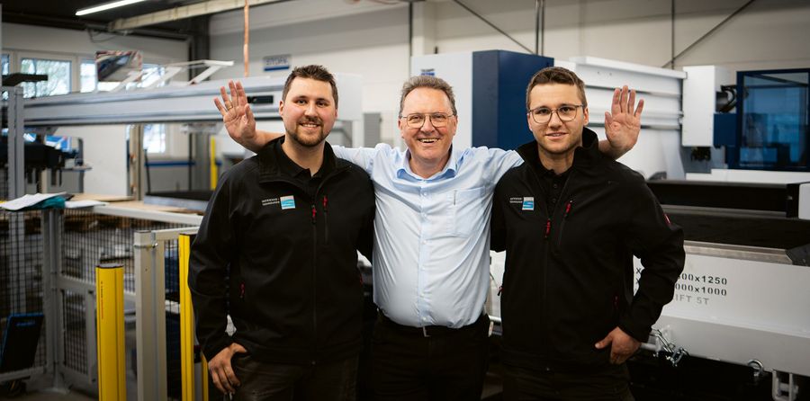 Friedhelm Selbach GmbH Torsten Selbach mit seinen Söhnen 