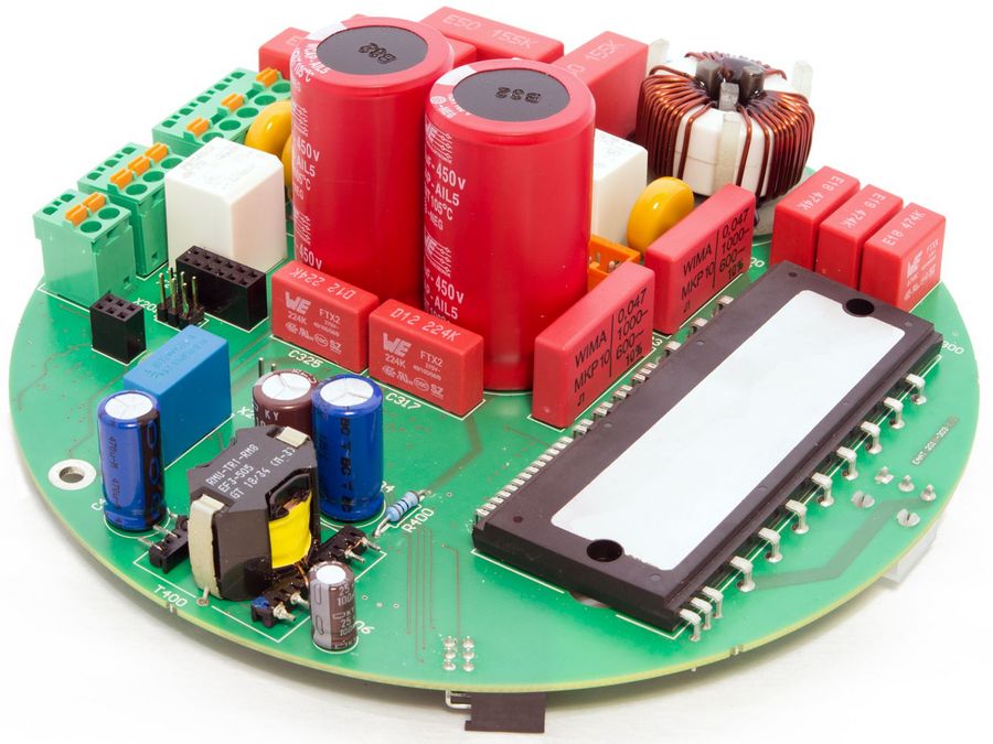 Zukunftsweisende Antriebstechnik im Fokus Zukunftsweisende Antriebstechnik im Fokus