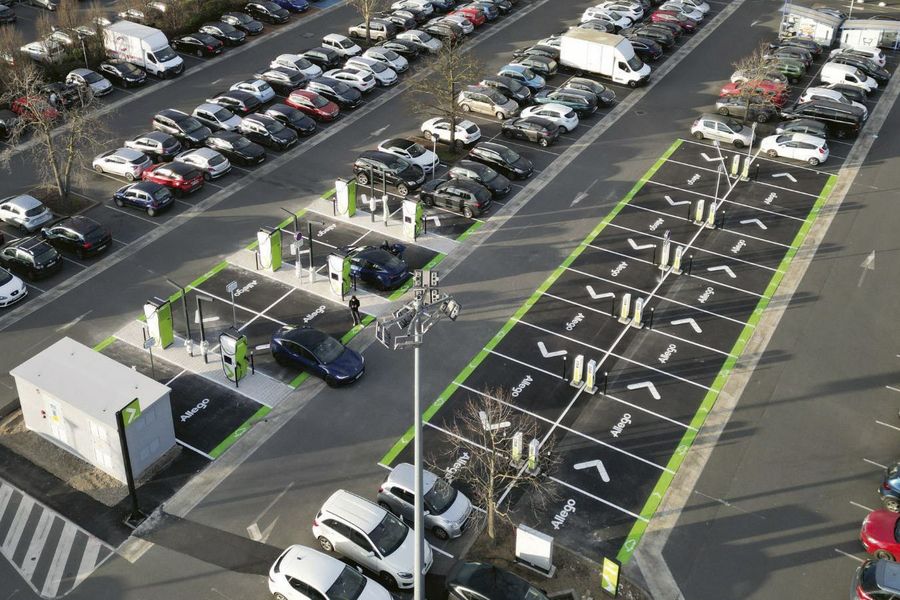 Allego bietet Geschäftspartnern eine nahtlose Integration von EV-Ladetechnologie in ihr Unternehmen Allego bietet Geschäftspartnern eine nahtlose Integration von EV-Ladetechnologie in ihr Unternehmen