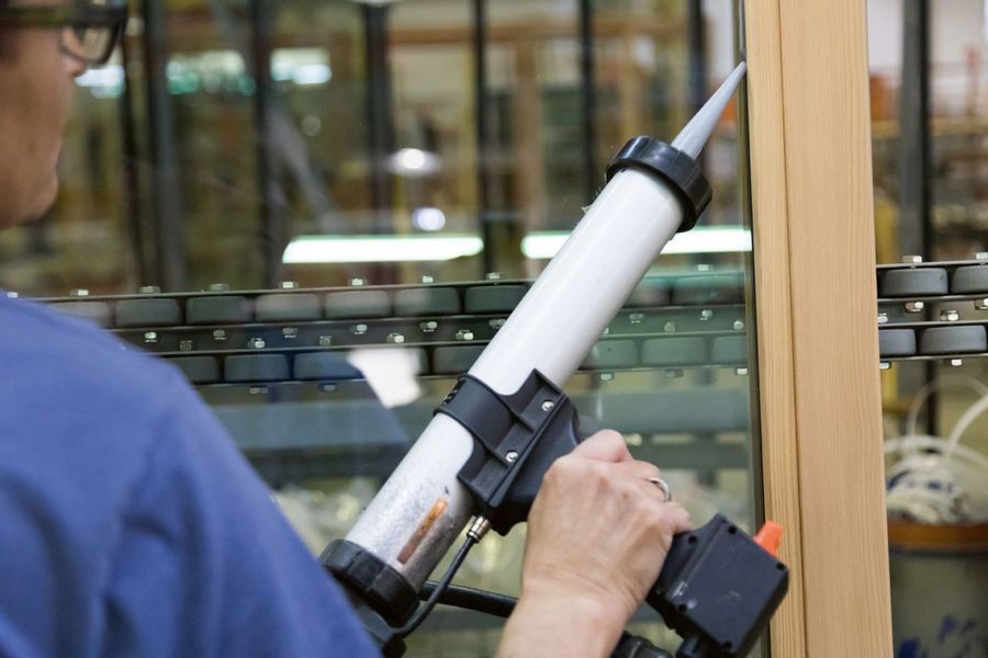 Gaulhofer Industrie-Holding GmbH Präzise Handarbeit Gaulhofer Industrie-Holding GmbH Präzise Handarbeit