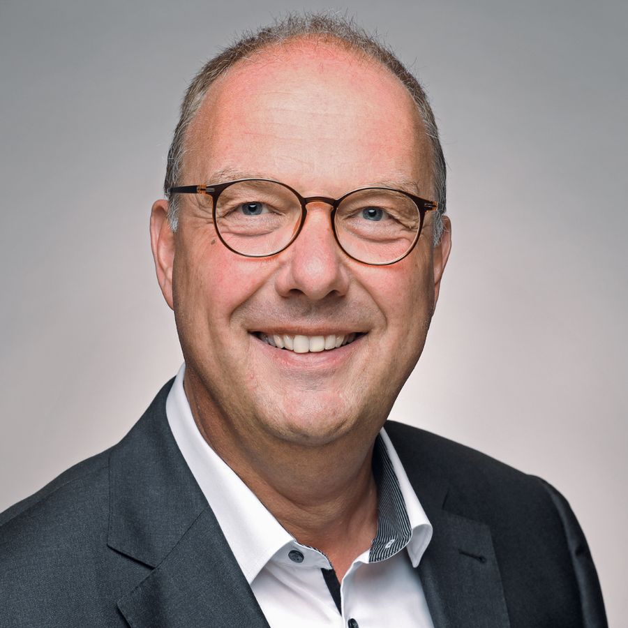 OBERMEYER Infrastruktur GmbH & Co. KG Dr.-Ing. Karsten Gruber, Geschäftsführer OBERMEYER Infrastruktur GmbH & Co. KG Dr.-Ing. Karsten Gruber, Geschäftsführer