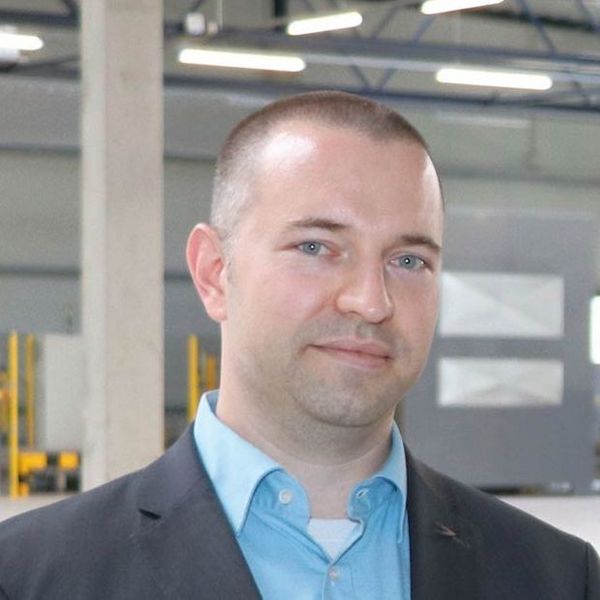 Robert Bednarek Geschäftsführer Robert Bednarek Geschäftsführer