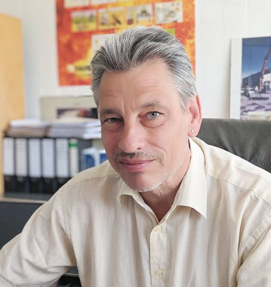 Dipl.-Ing. (TH) Thoralf Gruhl, Geschäftsführer der Tauber Explosive Management GmbH & Co. KG Dipl.-Ing. (TH) Thoralf Gruhl, Geschäftsführer der Tauber Explosive Management GmbH & Co. KG