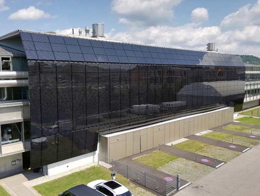 Sonnenkraft Fassade mit Solaranlage Sonnenkraft Fassade mit Solaranlage