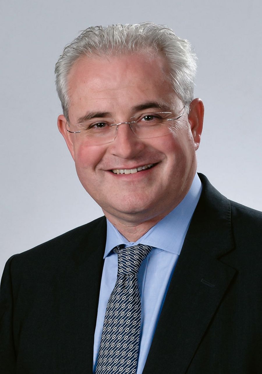 Dr.-Ing. Stephan Herrmann, Vorstand der Lavair AG Klimatechnik Dr.-Ing. Stephan Herrmann, Vorstand der Lavair AG Klimatechnik