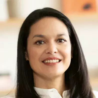 Dr. Dewi Schönbeck