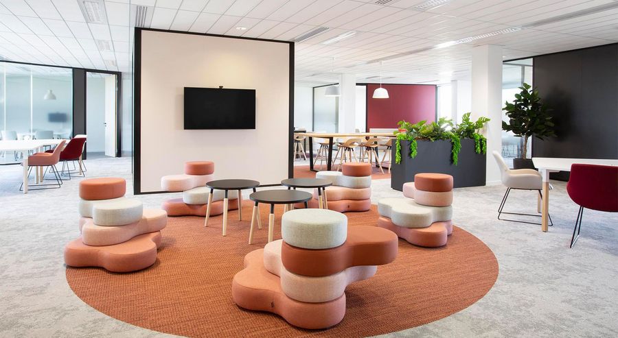 FLW Handels Ges.m.b.H Lounge-Charakter FLW Handels Ges.m.b.H Lounge-Charakter