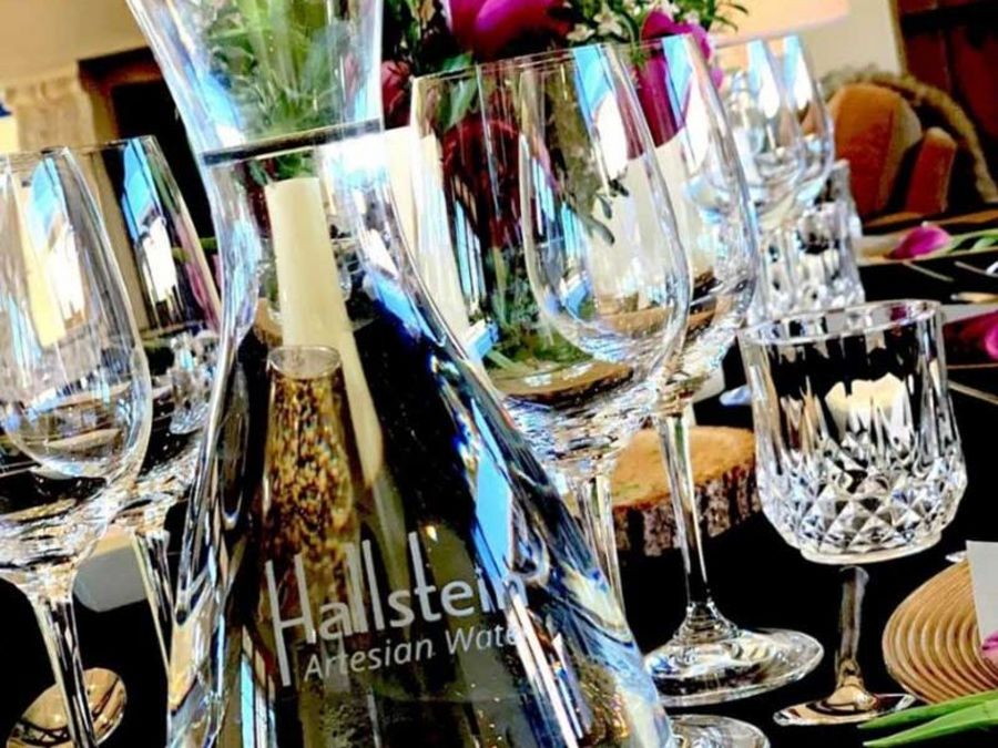 Alpine Water GmbH Hallstein Wasser - Restauranttisch