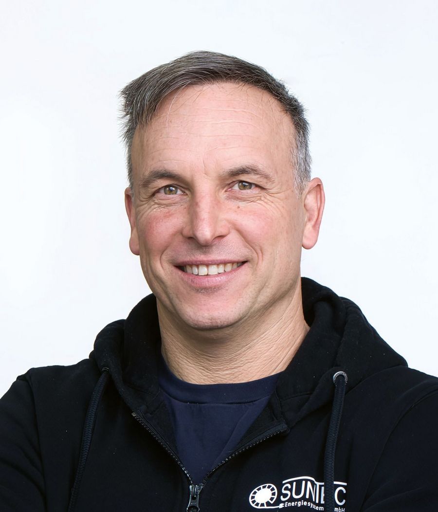 SUNTEC Energiesysteme GmbH Florian Golinski SUNTEC Energiesysteme GmbH Florian Golinski