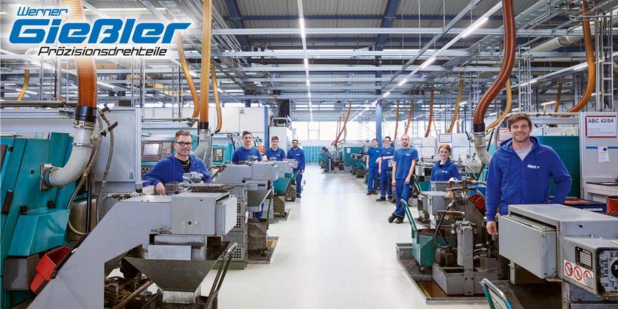 Werner Gießler GmbH - Mitarbeiter in der hochmodernen Produktion Werner Gießler GmbH - Mitarbeiter in der hochmodernen Produktion