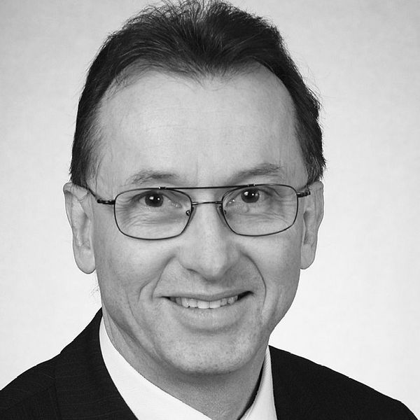 Boda Kulendik, Geschäftsleiter Boda Kulendik, Geschäftsleiter