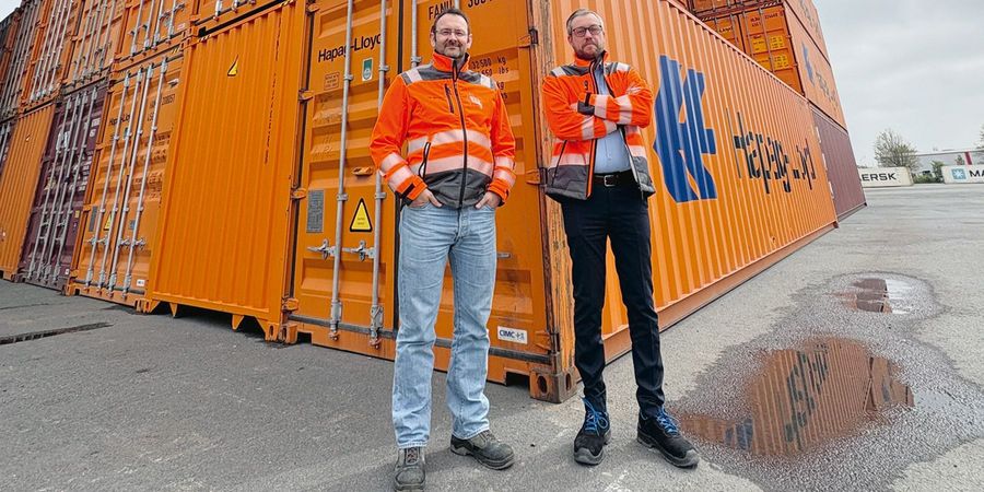 Andreas Kellner, Geschäftsführer und Malte Bruns Operativer Leiter der Addicks&Kreye Container Service GmbH & Co. KG Andreas Kellner, Geschäftsführer und Malte Bruns Operativer Leiter der Addicks&Kreye Container Service GmbH & Co. KG