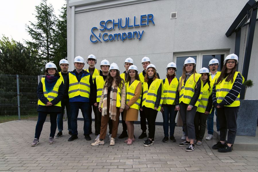 SCHULLER & Company GmbH Universität Breslau SCHULLER & Company GmbH Universität Breslau