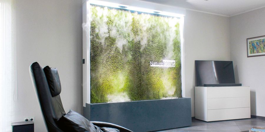 Die Mooswand von NatureRooms verwandelt Innenräume in grüne Wohlfühlzonen: Sie verbessert das Raumklima, wirkt beruhigend und schafft mit ihrer lebendigen Optik ein inspirierendes Arbeits- oder Aufenthaltsumfeld – ganz ohne Pflegeaufwand für die Nut Die Mooswand von NatureRooms verwandelt Innenräume in grüne Wohlfühlzonen: Sie verbessert das Raumklima, wirkt beruhigend und schafft mit ihrer lebendigen Optik ein inspirierendes Arbeits- oder Aufenthaltsumfeld – ganz ohne Pflegeaufwand für die Nutzer