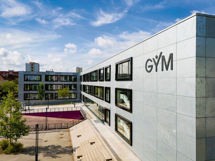 ZACH Antriebe GmbH Gymnasium St. Pölten ZACH Antriebe GmbH Gymnasium St. Pölten