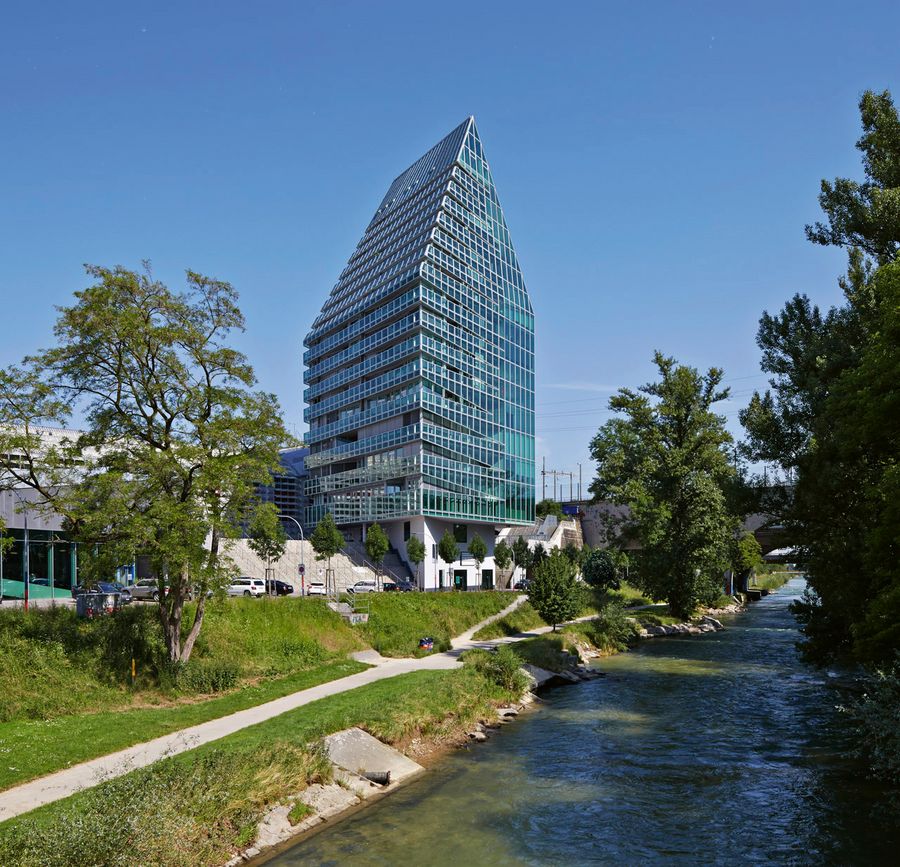 C.L. Contract Logistik AG Unternehmenssitz Basel C.L. Contract Logistik AG Unternehmenssitz Basel