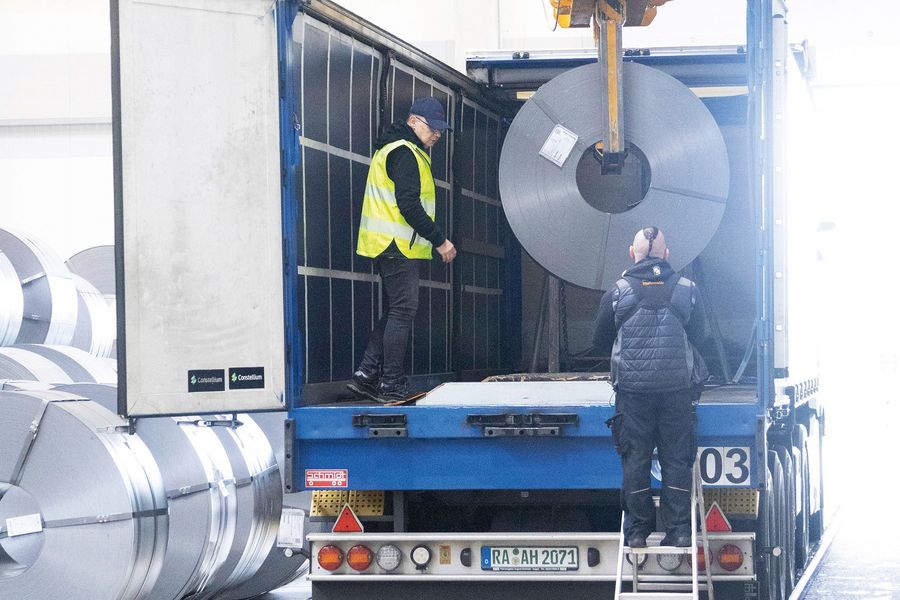 Hartmann Spedition & Logistik AG Beladen