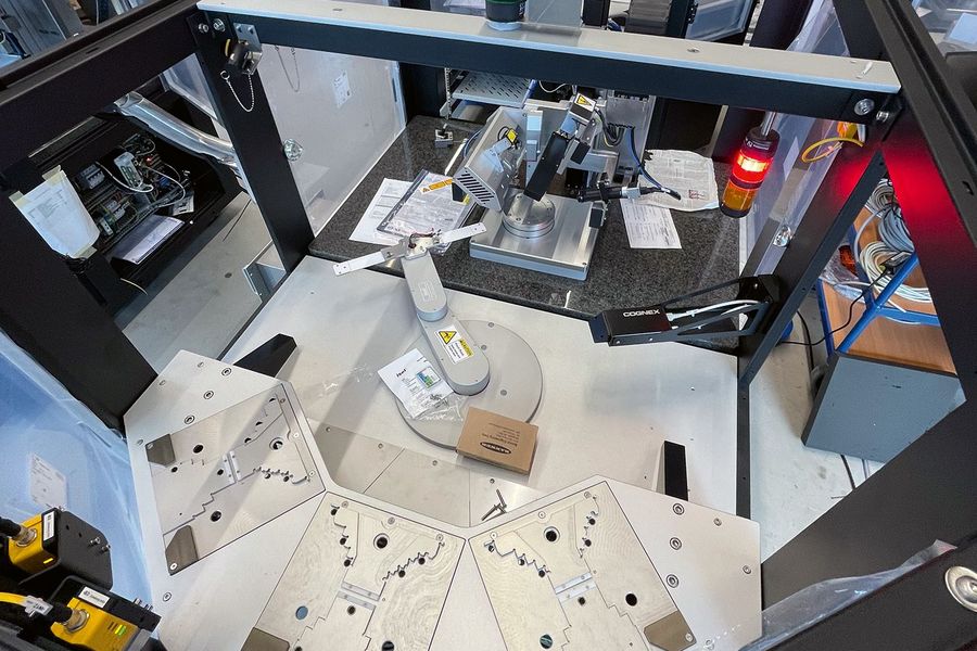 Freiberg Instruments GmbH Fertigung