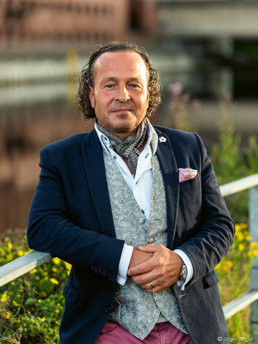 Sascha Keilwerth, Stellvertretender Geschäftsführer der raro plastics gmbh Sascha Keilwerth, Stellvertretender Geschäftsführer der raro plastics gmbh
