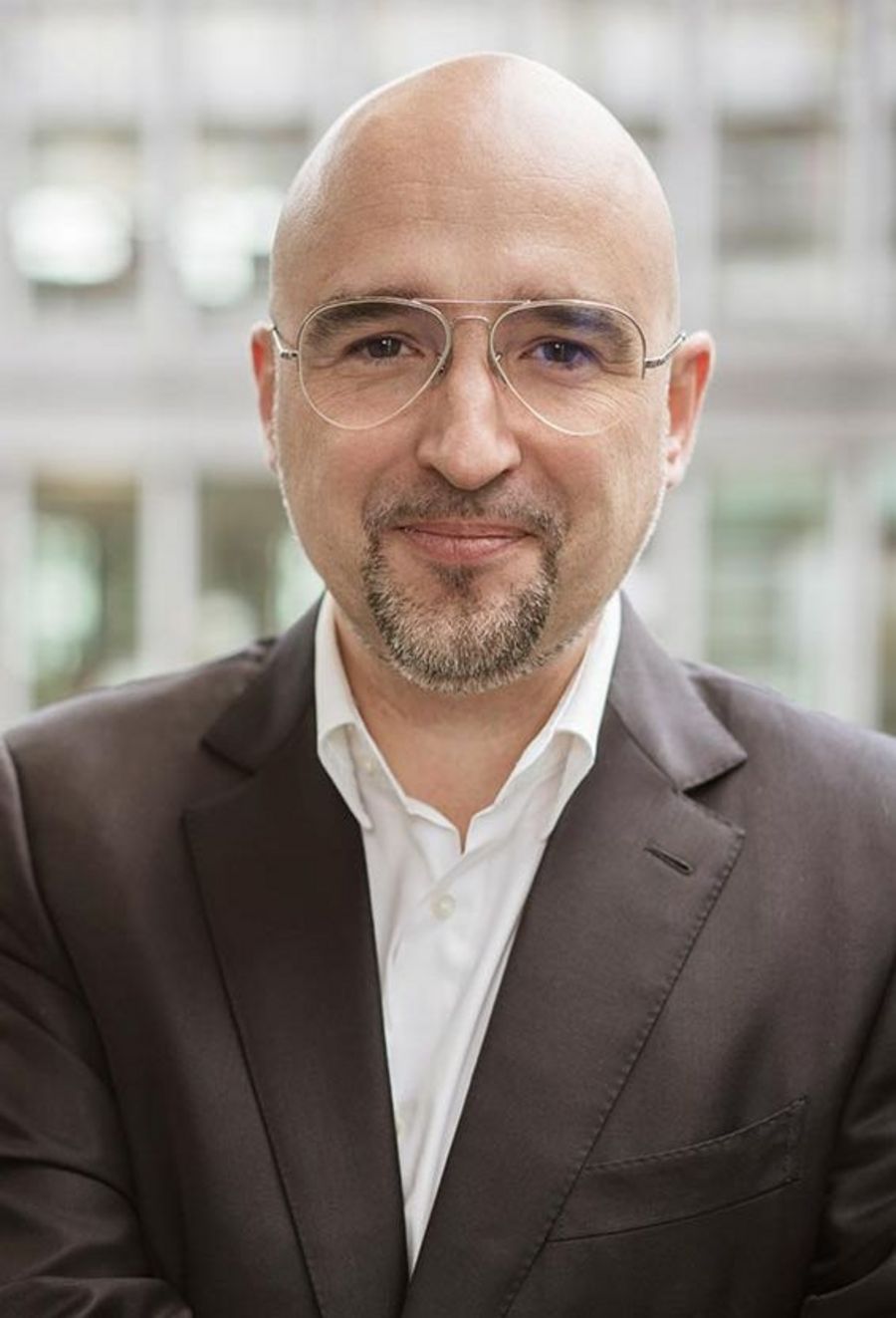 Charles Nuez, General Manager der ROYAL CANIN Tiernahrung GmbH & Co. KG Charles Nuez, General Manager der ROYAL CANIN Tiernahrung GmbH & Co. KG