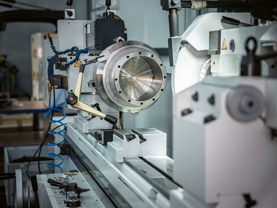 Präzision unter Druck: Wie Wartung zum Wettbewerbsvorteil wird
