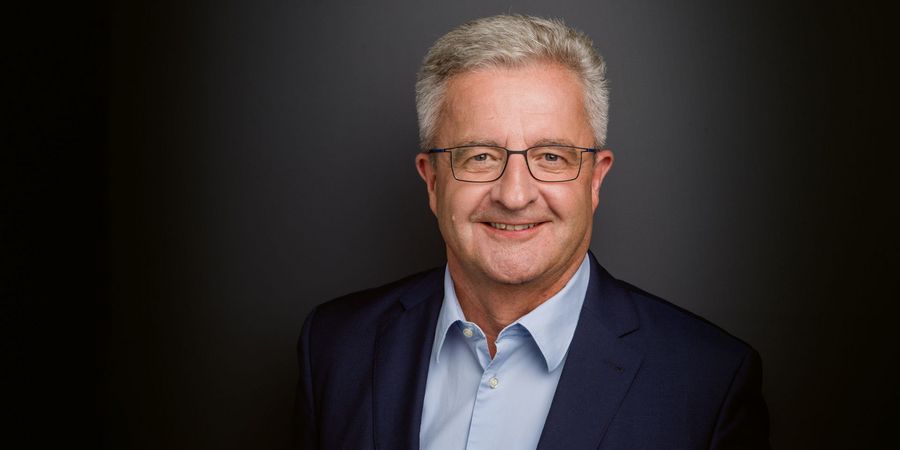 Helmut Schuller, Geschäftsführer der SCHULLER & Company GmbH Helmut Schuller, Geschäftsführer der SCHULLER & Company GmbH
