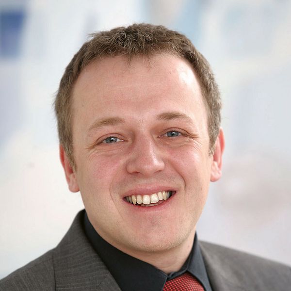 Dr. Dr. Thomas Schabetsberger Head of Technical Sales & Product Management Dr. Dr. Thomas Schabetsberger Head of Technical Sales & Product Management
