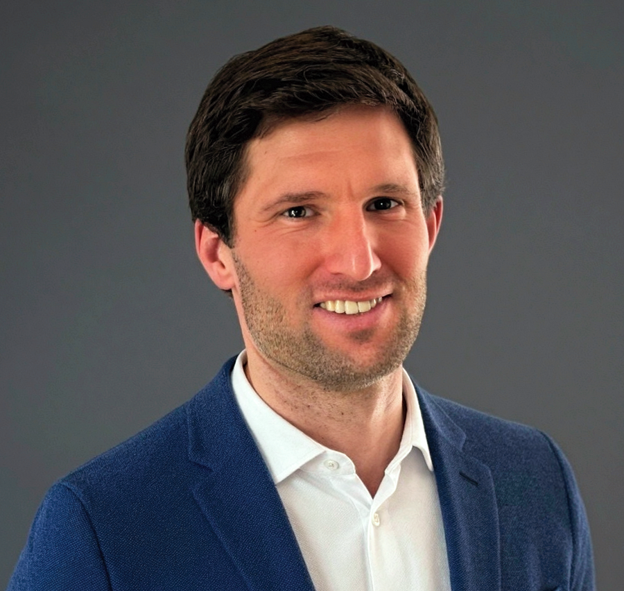 Tobias Riesch, Geschäftsführer der Alpha Modellbau GmbH Tobias Riesch, Geschäftsführer der Alpha Modellbau GmbH