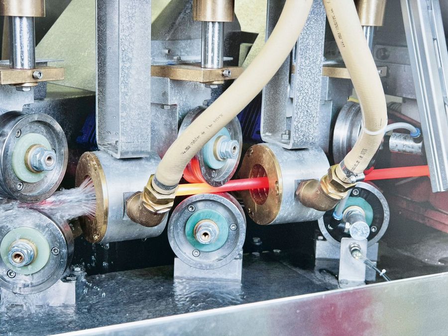 Strom formt Stahl: Die Zukunft der Wärmebehandlung