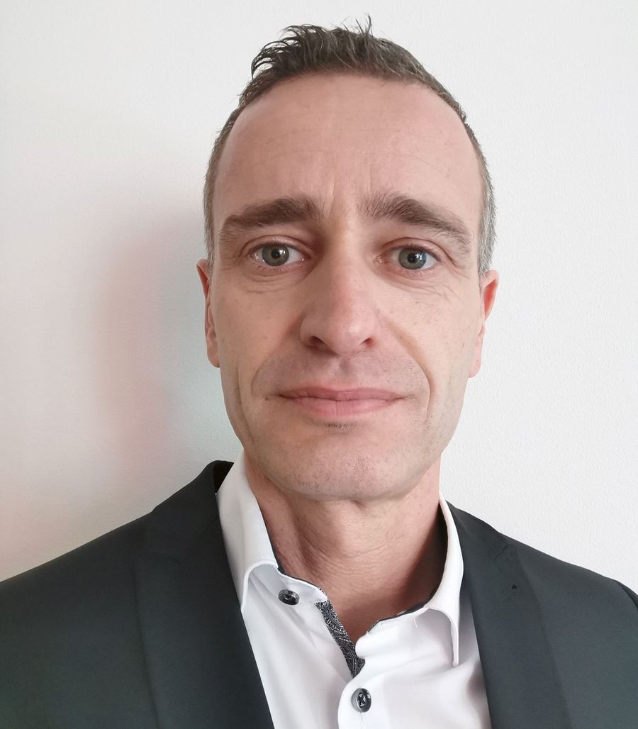 Samen Mauser AG Bruno Johner, Geschäftsführer der Samen Mauser AG Samen Mauser AG Bruno Johner, Geschäftsführer der Samen Mauser AG